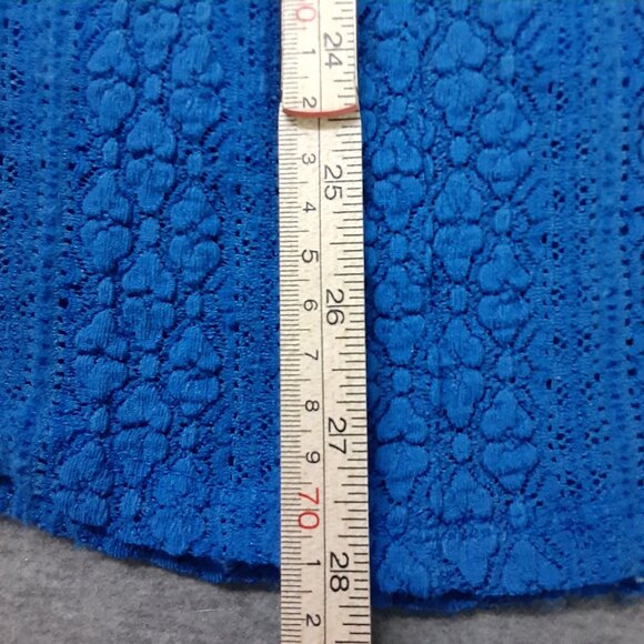 Christopher & Banks Womans Top Size LARGE Pullover Lined, Blue, Short Sleeve - Picture 6 of 8